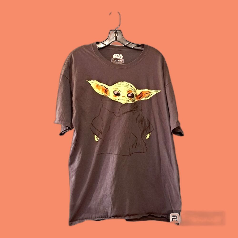 Mad Engine Star Wars Baby Yoda Sketch Print Out Front T-shirt Size: XL New